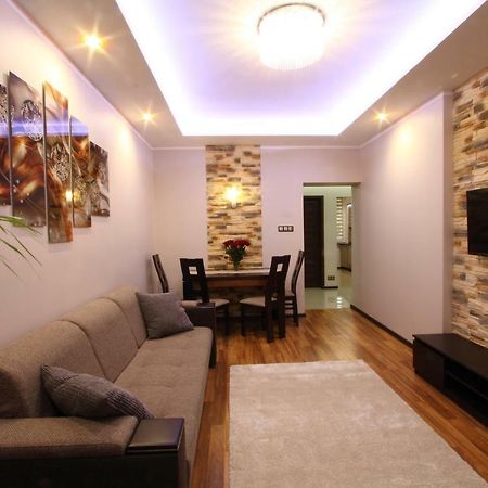 Apartament H&P Gold Appartamento Varsavia Esterno foto