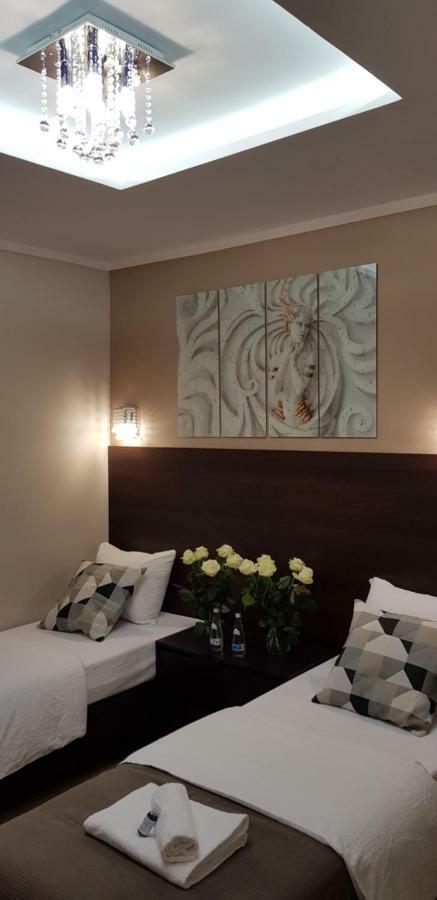 Apartament H&P Gold Appartamento Varsavia Esterno foto