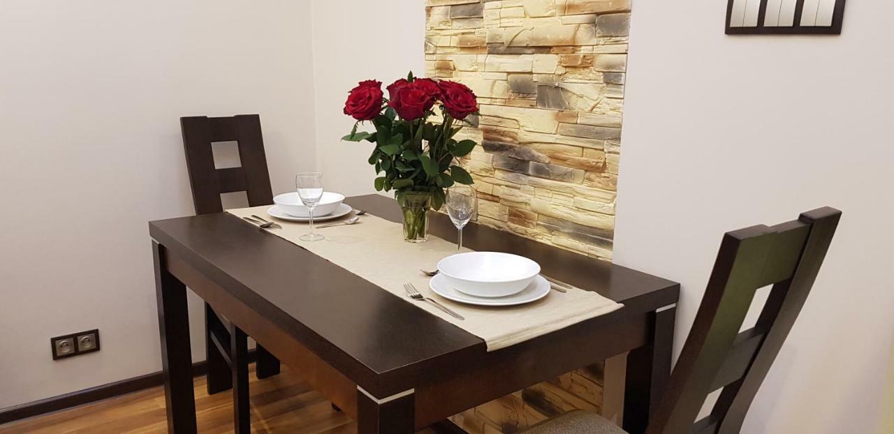 Apartament H&P Gold Appartamento Varsavia Esterno foto